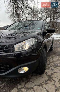 Внедорожник / Кроссовер Nissan Qashqai 2010 в Вижнице