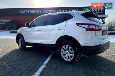 Позашляховик / Кросовер Nissan Qashqai 2015 в Вінниці