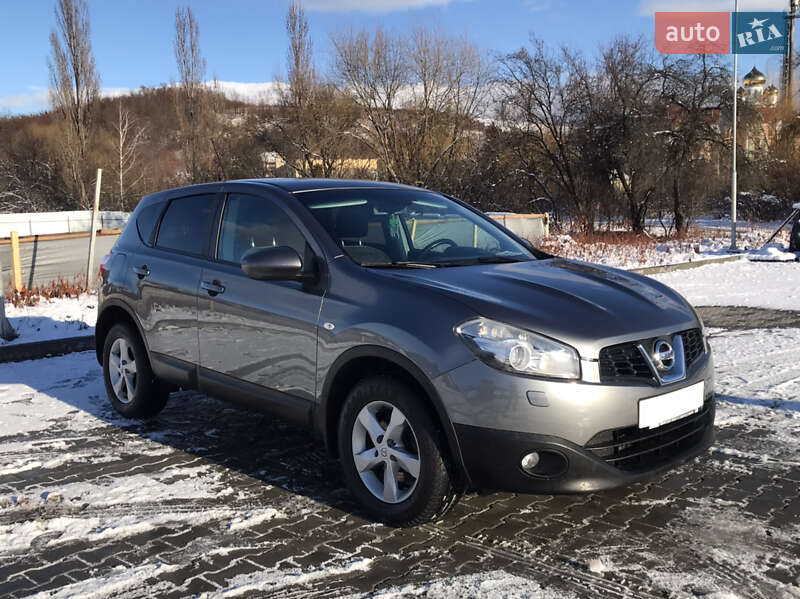 Позашляховик / Кросовер Nissan Qashqai 2012 в Мукачевому