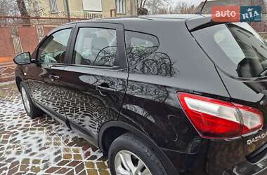 Позашляховик / Кросовер Nissan Qashqai 2011 в Стрию