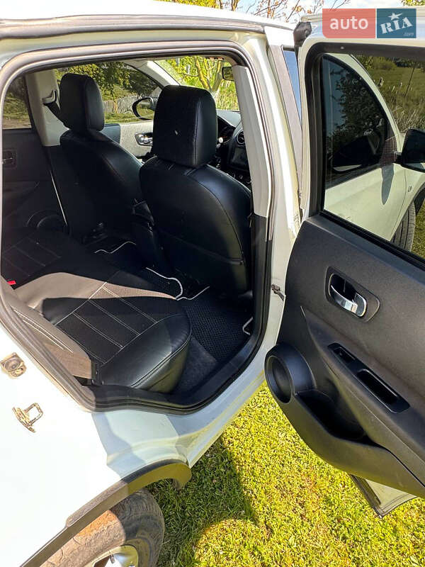 Внедорожник / Кроссовер Nissan Qashqai 2011 в Рава-Русской