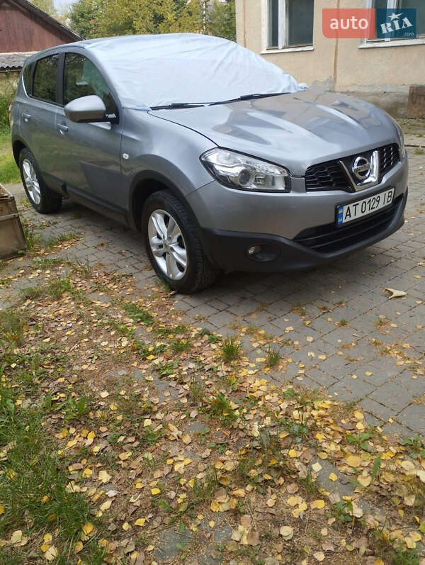 Позашляховик / Кросовер Nissan Qashqai 2011 в Івано-Франківську
