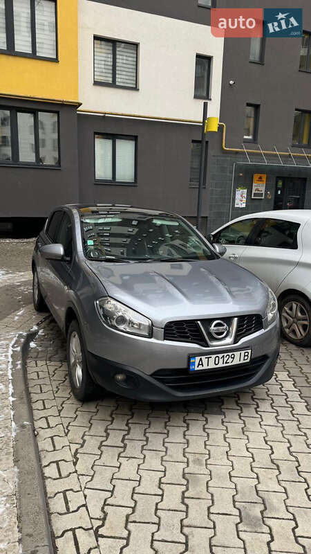 Позашляховик / Кросовер Nissan Qashqai 2011 в Івано-Франківську