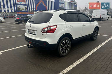 Внедорожник / Кроссовер Nissan Qashqai 2013 в 
