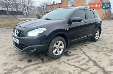 Позашляховик / Кросовер Nissan Qashqai 2011 в Полтаві