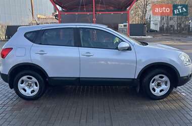 Позашляховик / Кросовер Nissan Qashqai 2008 в Радивиліві