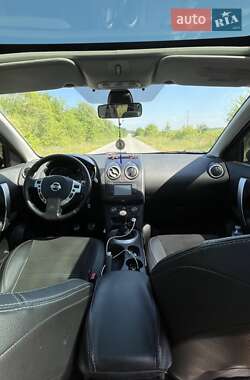 Внедорожник / Кроссовер Nissan Qashqai 2012 в 