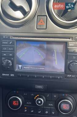 Внедорожник / Кроссовер Nissan Qashqai 2012 в 