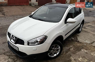 Позашляховик / Кросовер Nissan Qashqai 2011 в Чернігові