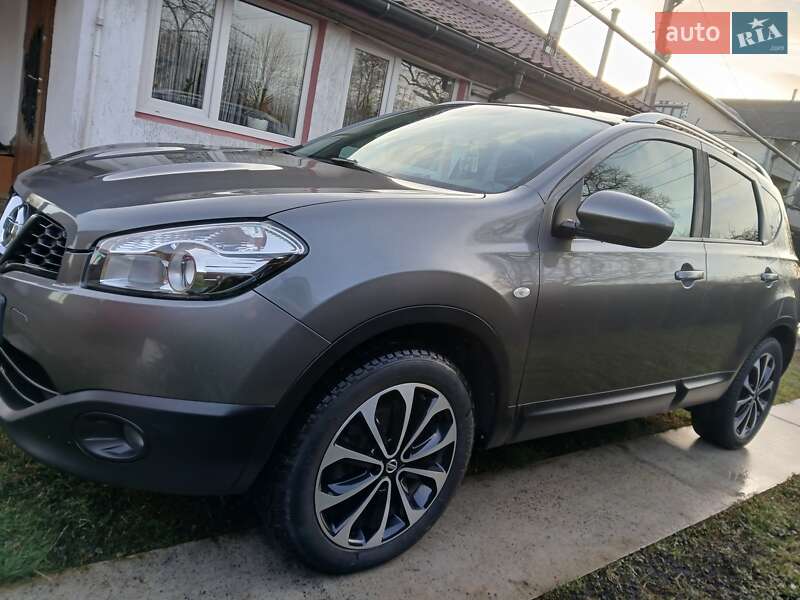 Внедорожник / Кроссовер Nissan Qashqai 2011 в Каменке-Бугской