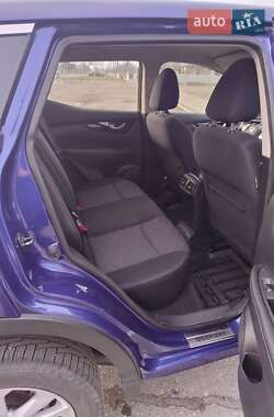 Внедорожник / Кроссовер Nissan Qashqai 2014 в 