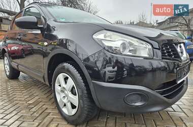 Внедорожник / Кроссовер Nissan Qashqai 2010 в Сумах