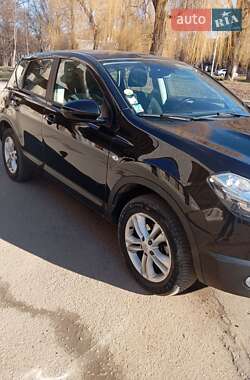 Внедорожник / Кроссовер Nissan Qashqai 2011 в 
