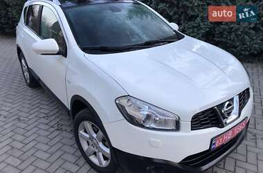 Внедорожник / Кроссовер Nissan Qashqai 2010 в 