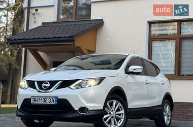 Внедорожник / Кроссовер Nissan Qashqai 2016 в Дрогобыче