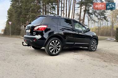 Позашляховик / Кросовер Nissan Qashqai 2011 в 