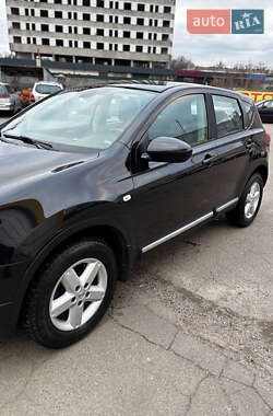 Внедорожник / Кроссовер Nissan Qashqai 2008 в 