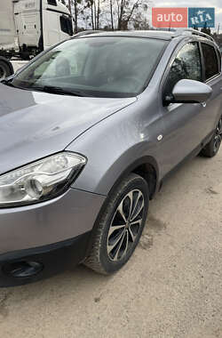 Внедорожник / Кроссовер Nissan Qashqai 2011 в Тернополе