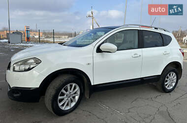 Позашляховик / Кросовер Nissan Qashqai 2010 в Миргороді