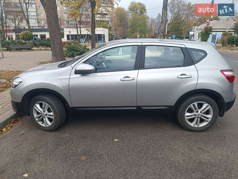 Внедорожник / Кроссовер Nissan Qashqai 2010 в Черкассах фото 3 Внедорожник / Кроссовер Nissan Qashqai 2010 в Черкассах