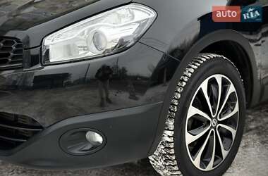 Внедорожник / Кроссовер Nissan Qashqai 2012 в Сумах