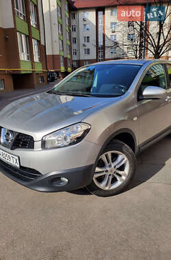 Позашляховик / Кросовер Nissan Qashqai 2011 в Києві