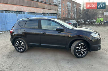 Внедорожник / Кроссовер Nissan Qashqai 2012 в Нежине