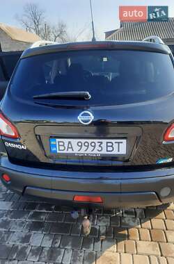 Позашляховик / Кросовер Nissan Qashqai 2011 в 