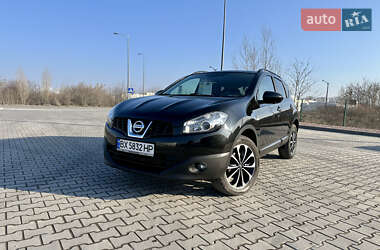 Внедорожник / Кроссовер Nissan Qashqai 2013 в Каменец-Подольском