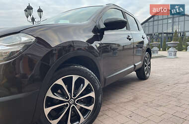 Позашляховик / Кросовер Nissan Qashqai 2013 в Стрию