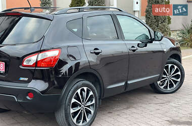 Позашляховик / Кросовер Nissan Qashqai 2013 в Стрию