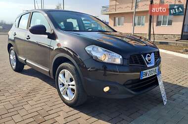 Позашляховик / Кросовер Nissan Qashqai 2011 в Чернівцях