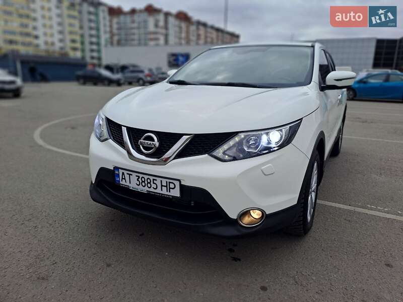 Внедорожник / Кроссовер Nissan Qashqai 2014 в Ивано-Франковске