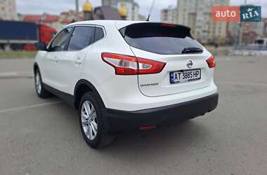 Внедорожник / Кроссовер Nissan Qashqai 2014 в Ивано-Франковске