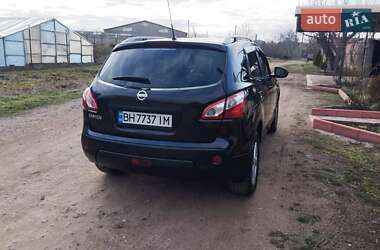 Внедорожник / Кроссовер Nissan Qashqai 2011 в 