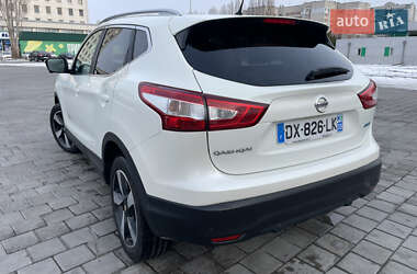 Внедорожник / Кроссовер Nissan Qashqai 2015 в Черкассах