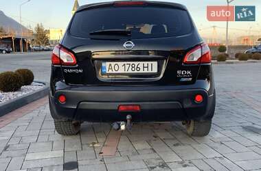 Позашляховик / Кросовер Nissan Qashqai 2013 в Хусті