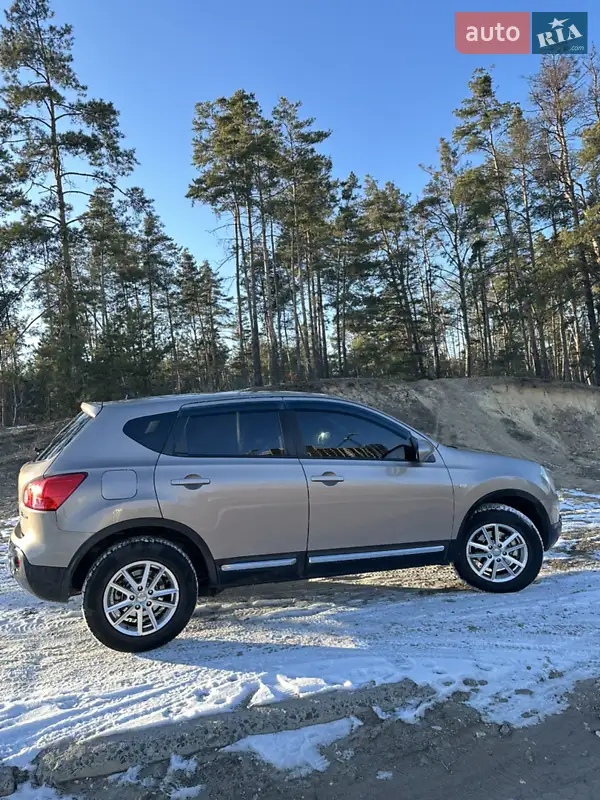 Внедорожник / Кроссовер Nissan Qashqai 2007 в 