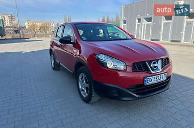Позашляховик / Кросовер Nissan Qashqai 2011 в 