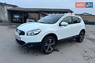 Позашляховик / Кросовер Nissan Qashqai 2012 в Нововолинську