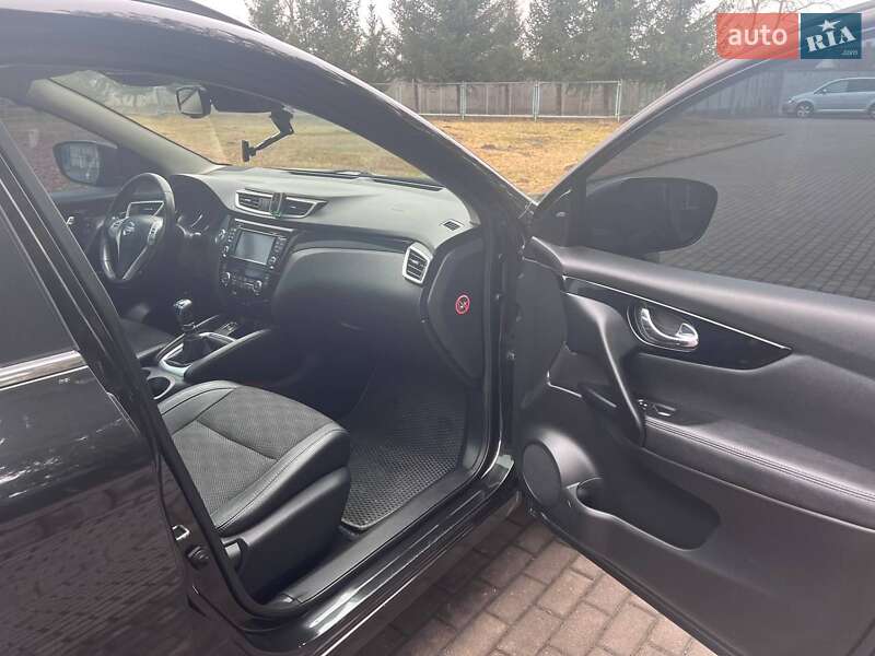 Позашляховик / Кросовер Nissan Qashqai 2014 в Рокитному