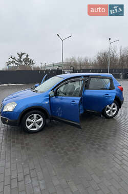 Позашляховик / Кросовер Nissan Qashqai 2007 в Києві