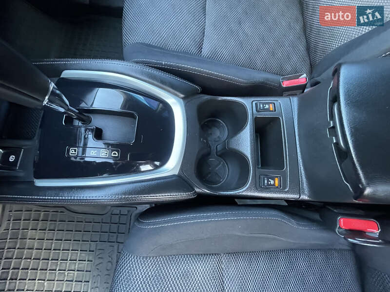 Позашляховик / Кросовер Nissan Qashqai 2014 в Одесі