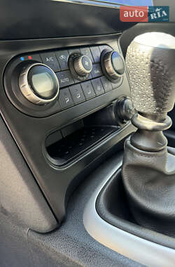Внедорожник / Кроссовер Nissan Qashqai 2012 в 