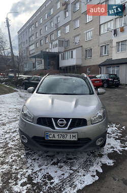 Внедорожник / Кроссовер Nissan Qashqai 2010 в 