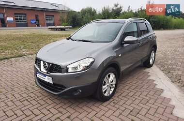 Позашляховик / Кросовер Nissan Qashqai 2011 в Києві