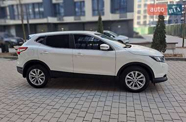 Внедорожник / Кроссовер Nissan Qashqai 2014 в 