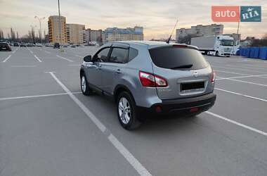 Позашляховик / Кросовер Nissan Qashqai 2010 в Кам'янець-Подільському