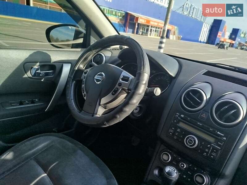 Внедорожник / Кроссовер Nissan Qashqai 2010 в Каменец-Подольском