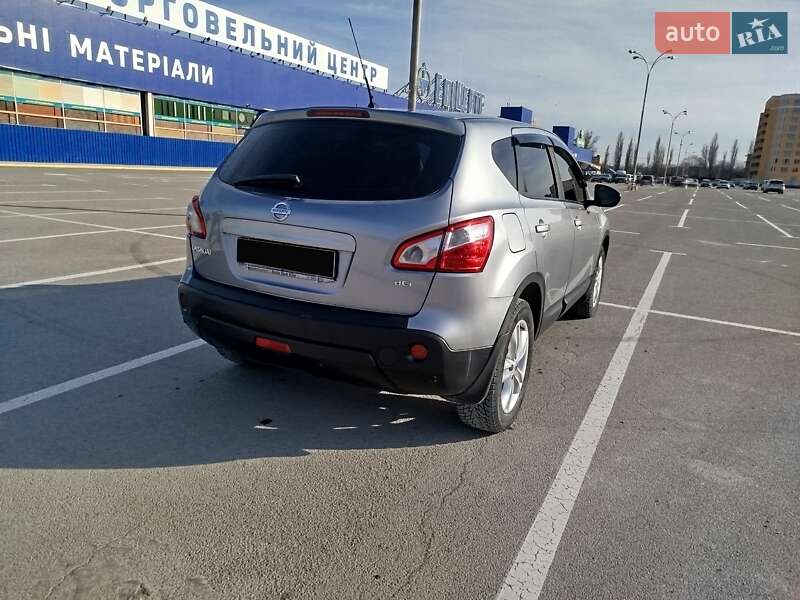 Внедорожник / Кроссовер Nissan Qashqai 2010 в Каменец-Подольском